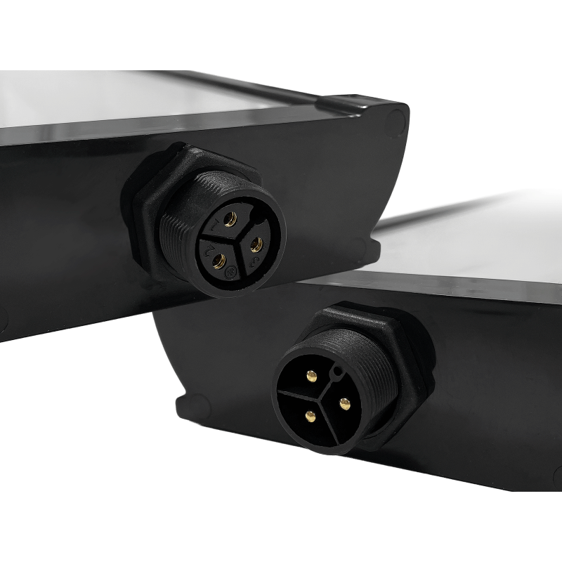 High-Lux Sort LED Armatur 40W, 5200lm i 4000K, Gennemfortrådet - 1200mm