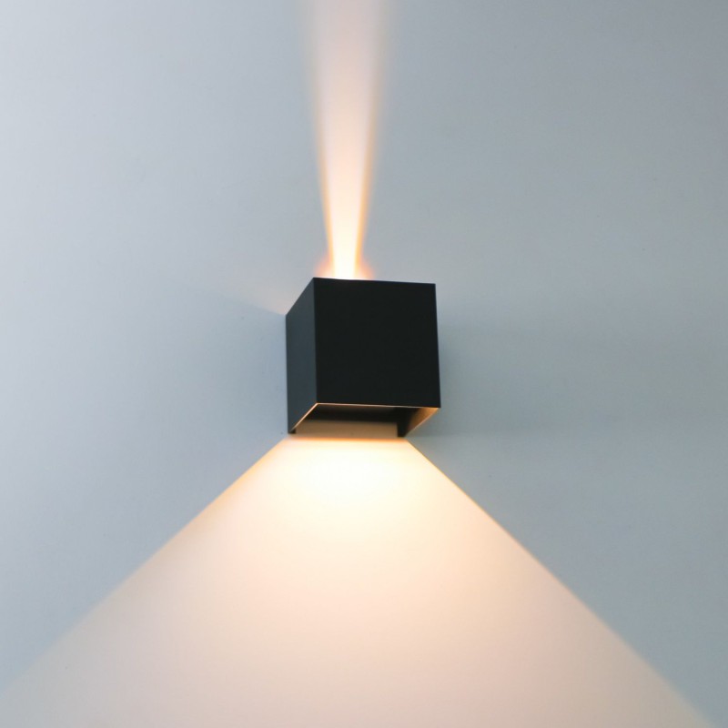 Dæmpbar CUBE LED Udendørs Væglampe 10W Up/Down i 3000K - Sort
