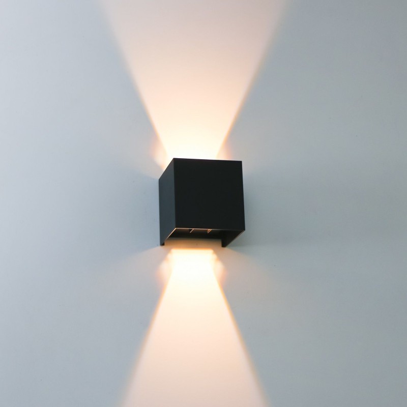 Dæmpbar CUBE LED Udendørs Væglampe 10W Up/Down i 3000K - Sort
