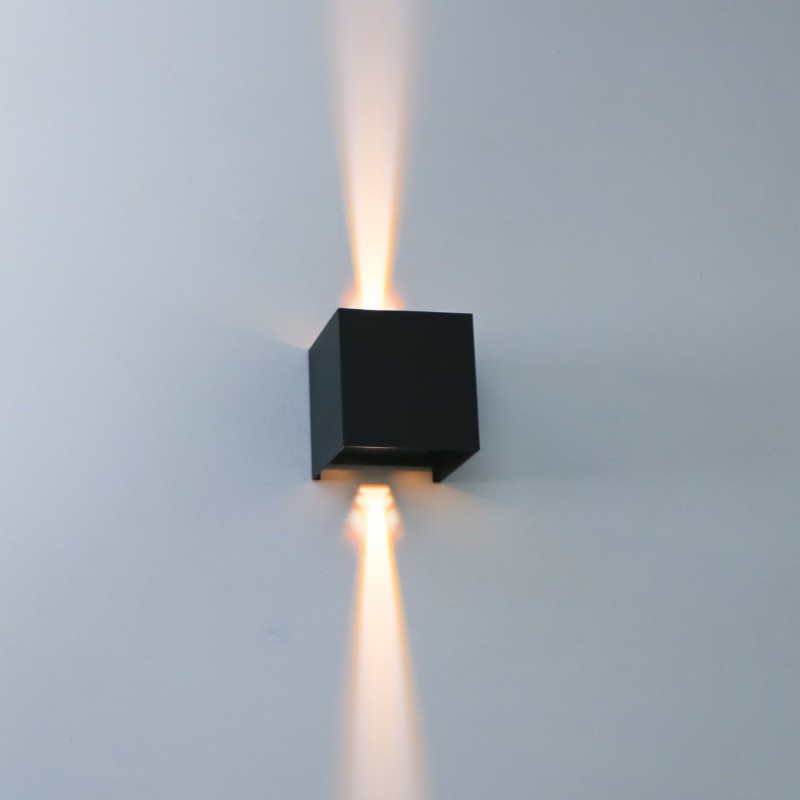 Dæmpbar CUBE LED Udendørs Væglampe 10W Up/Down i 3000K - Sort