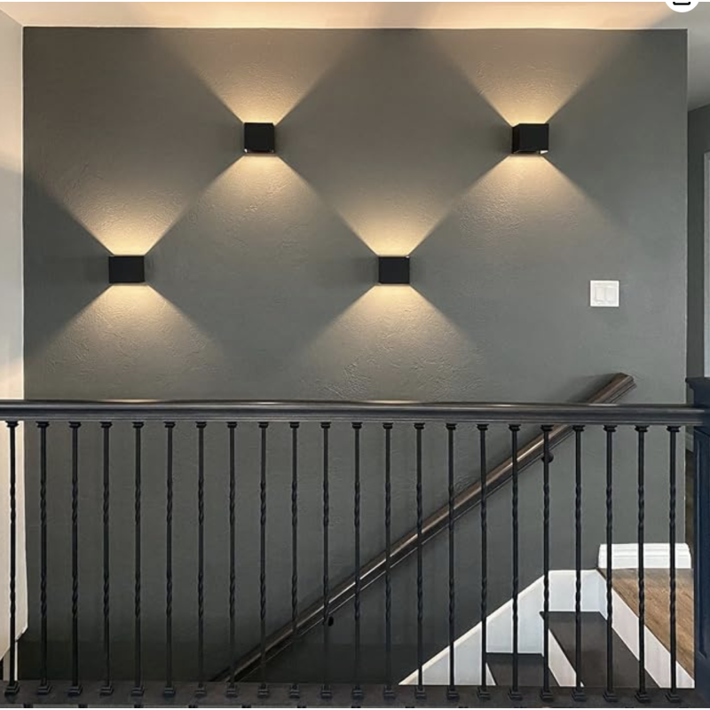 CUBE Udendørs Væglampe...